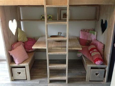 hoogslaper met bureau