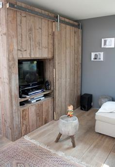 steigerhouten kast