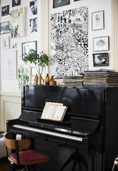 05_PH124404_Art_Event_poster