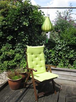 Japanese lampion in de tuin