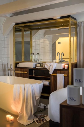 ink hotel badkamer