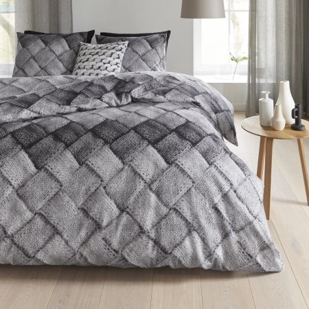 moreland_black_bhiv_n15_01