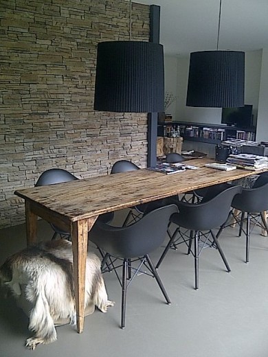 eetafel zwart stoelen