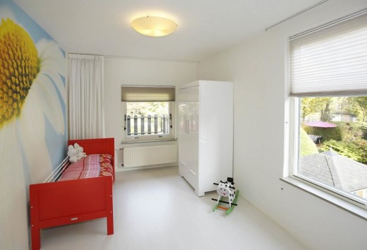 kinderkamer rood bed