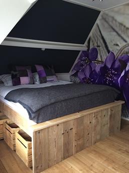 slaapkamer steigerhoutenbed