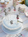 alice in wonderland taarttopper prikkers
